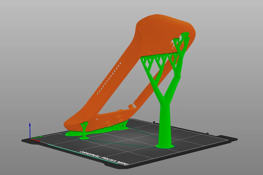 3D printing the front part of the case with supports