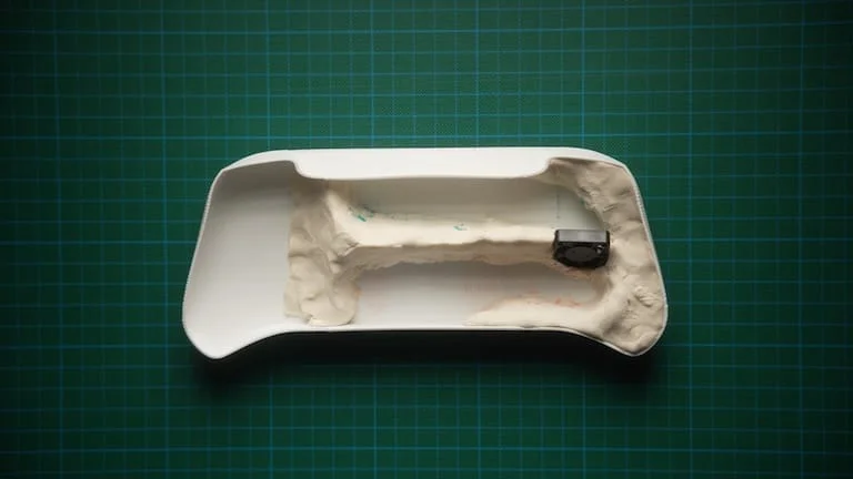 Interior of the case shaped to guide airflow